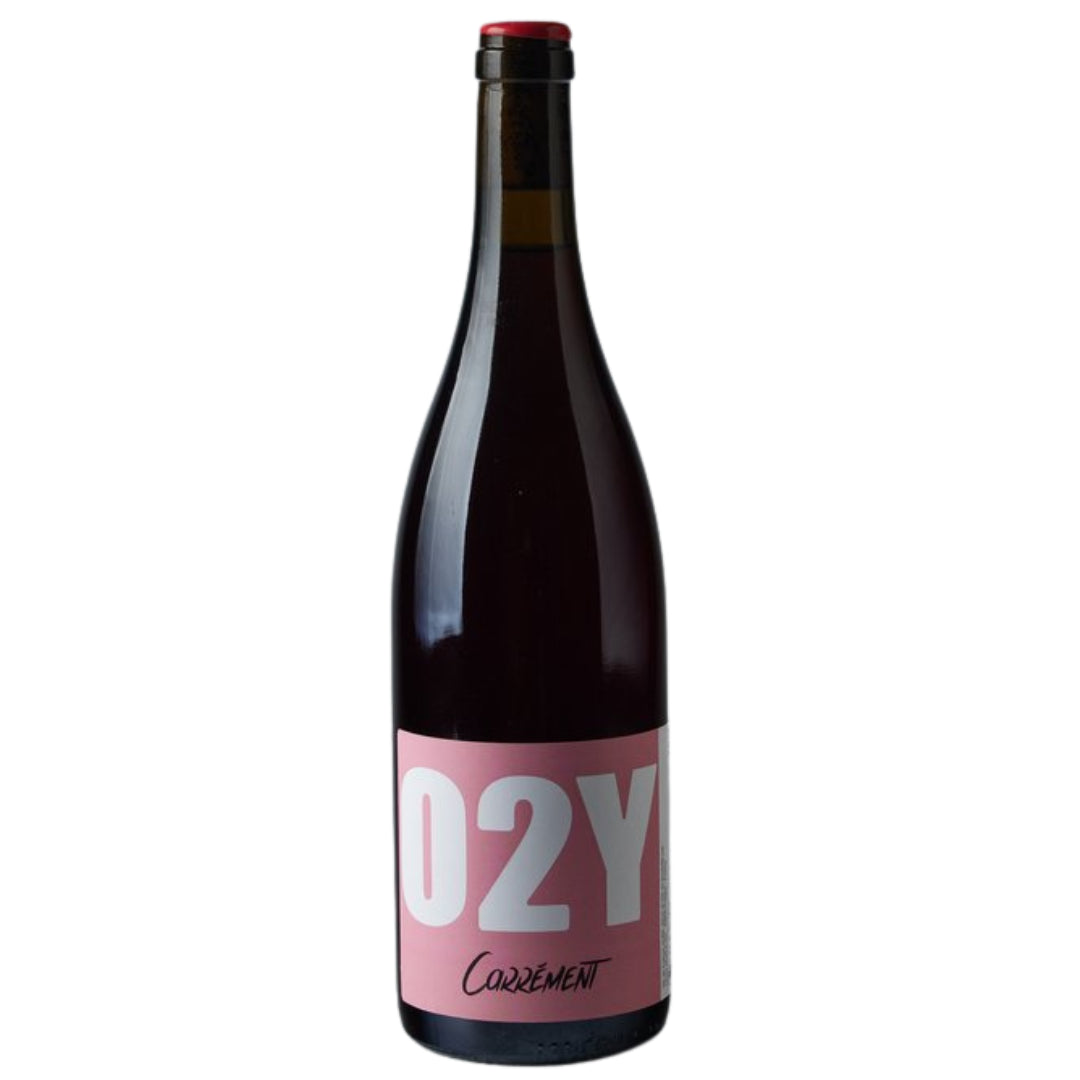 a bottle of O2Y, Carrement 2021 natural red wine