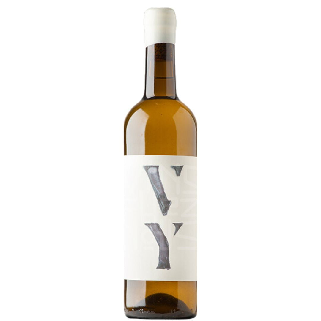 a bottle of Partida Creus, VY 2019 natural white wine